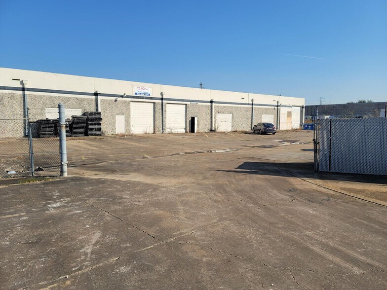 More Photos Of 7301 Galveston Rd, Houston Manufacturing For Sale