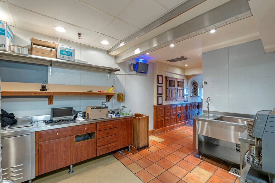 More Photos Of 8791 Lake Blvd, Kings Beach Restaurant For Sale