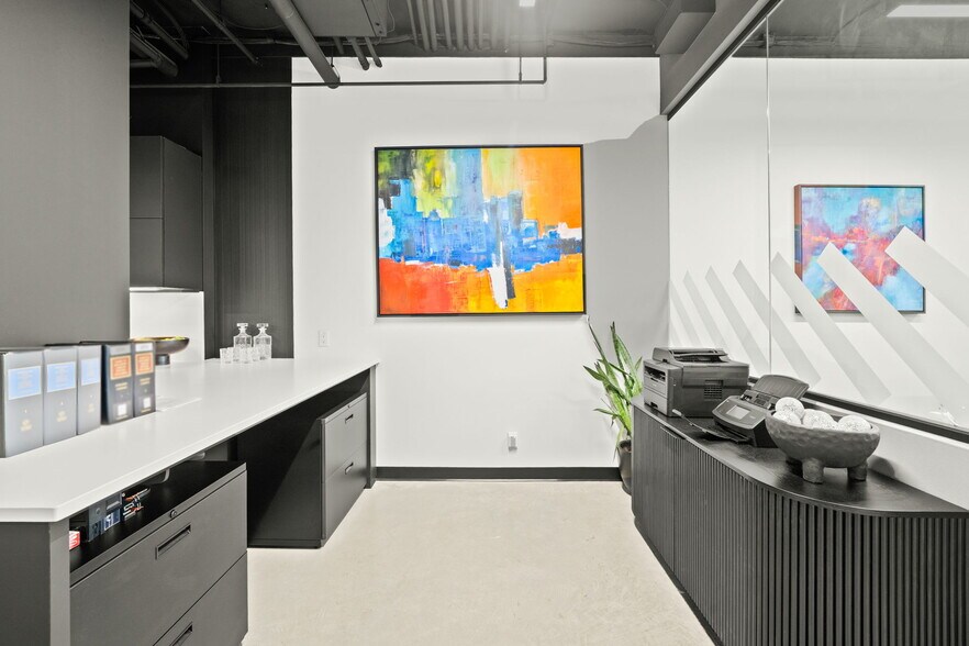 More Photos Of 63 6 Th Av W, Vancouver Medical For Sale