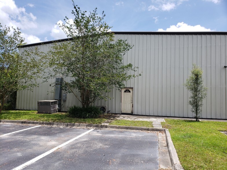 More Photos Of 1275 County Road 210 W, Jacksonville Warehouse For Sale