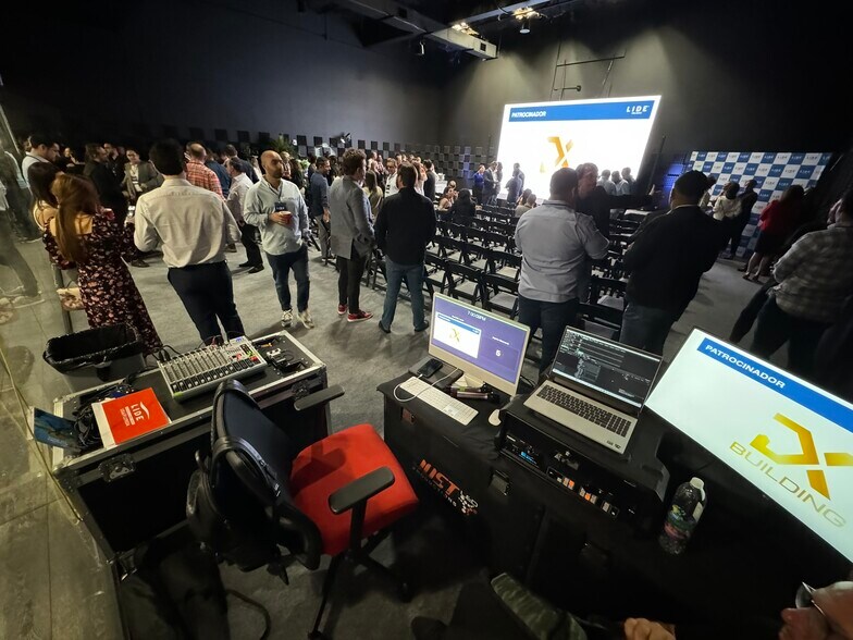 More Photos Of 2121 S Hiawasee Rd, Orlando Coworking Space