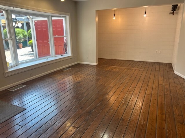 More Photos Of 201-205 Harrison St, Leesburg Unknown For Lease