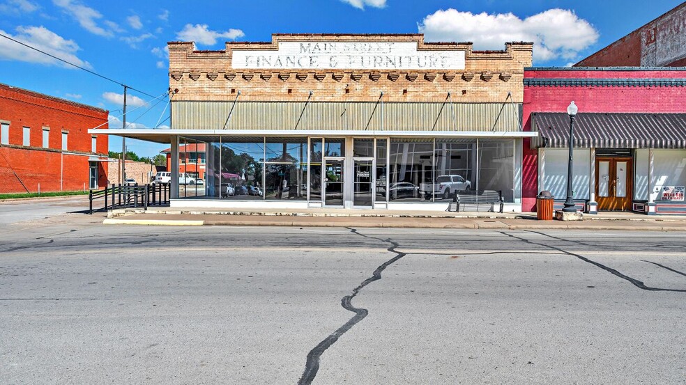 Primary Photo Of 201 E Elm St, Hillsboro Storefront Retail Office For Sale