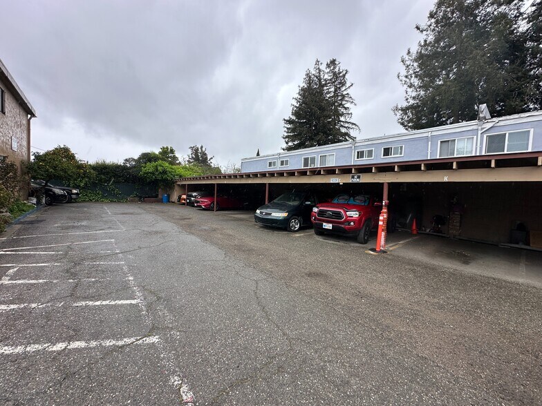 More Photos Of 2550 35th Ave, Oakland Apartments For Sale