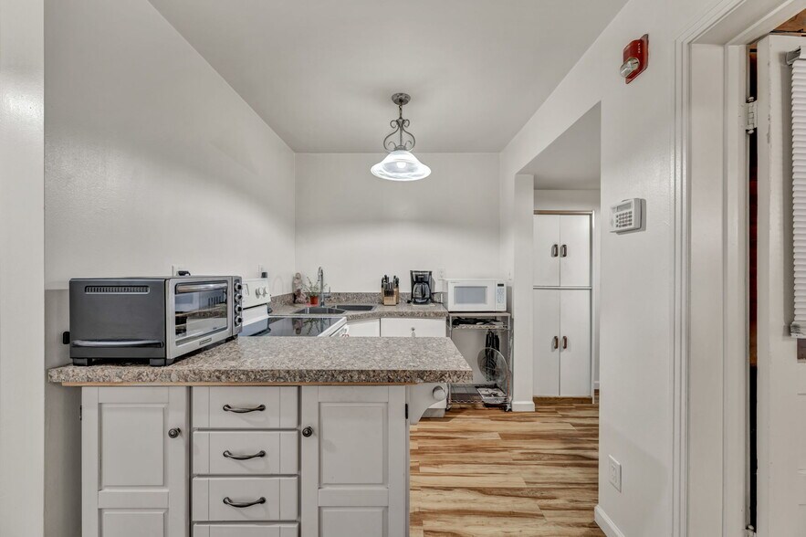 More Photos Of 58 N C St, Virginia City Storefront For Sale