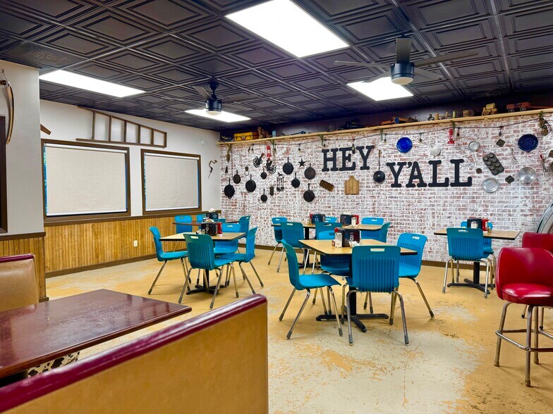 More Photos Of 52 Main St, Mount Pleasant General Retail For Sale