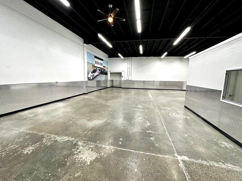More Photos Of 2560-2590 Lafayette St, Santa Clara Warehouse For Lease