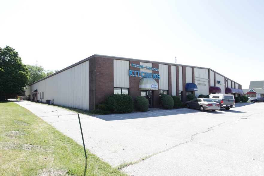 More Photos Of 2455-2476 M 139, Benton Harbor General Retail For Sale
