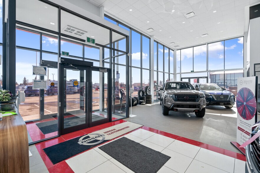 More Photos Of 2202 50 Av, Lloydminster Auto Dealership For Sale