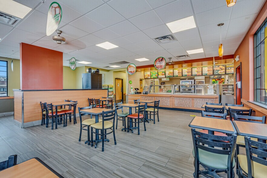 More Photos Of 101 E 26th St, Rifle General Retail For Sale