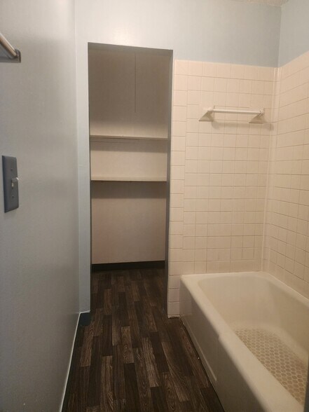 More Photos Of 450 Tomoka Ave, Ormond Beach Apartments For Sale