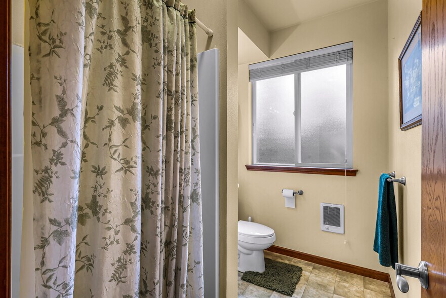 More Photos Of 918 Citadel Dr, Everson Multifamily For Sale