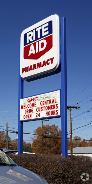 More Photos Of 2305 Oaklawn Blvd, Hopewell Drugstore For Lease