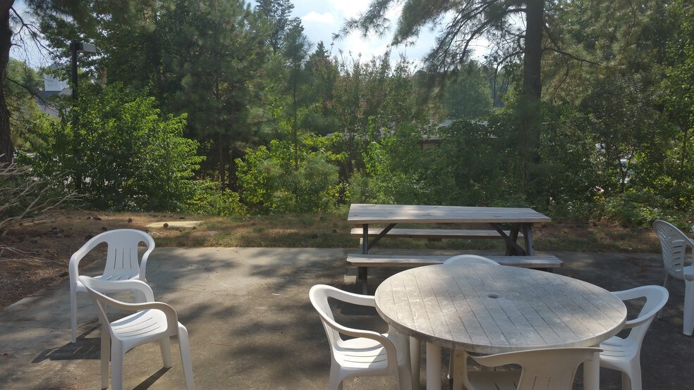 More Photos Of 5248 Olde Towne Rd, Williamsburg Office For Sale