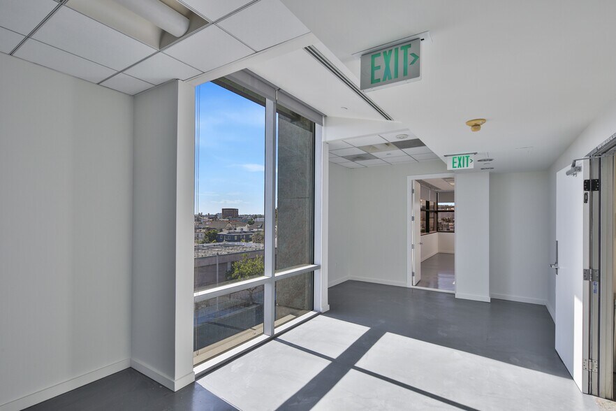 More Photos Of 8201 Beverly Blvd, Los Angeles Office For Lease
