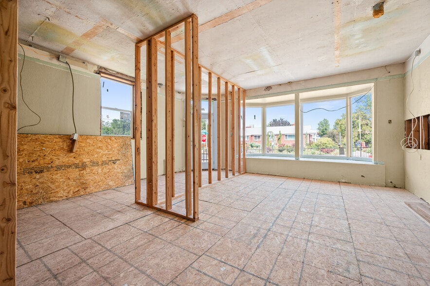 More Photos Of 1826 E 2700 S, Salt Lake City Freestanding For Lease