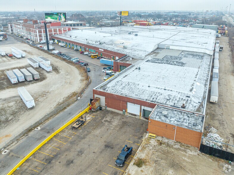 More Photos Of 2600 W 35th St, Chicago Warehouse For Lease