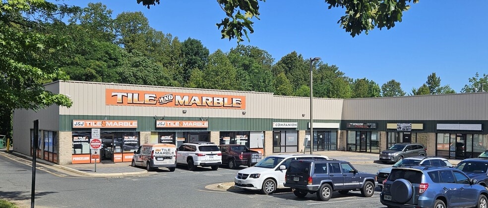 More Photos Of 4715-4763 Patriot Hwy, Fredericksburg Storefront Retail Office For Sale