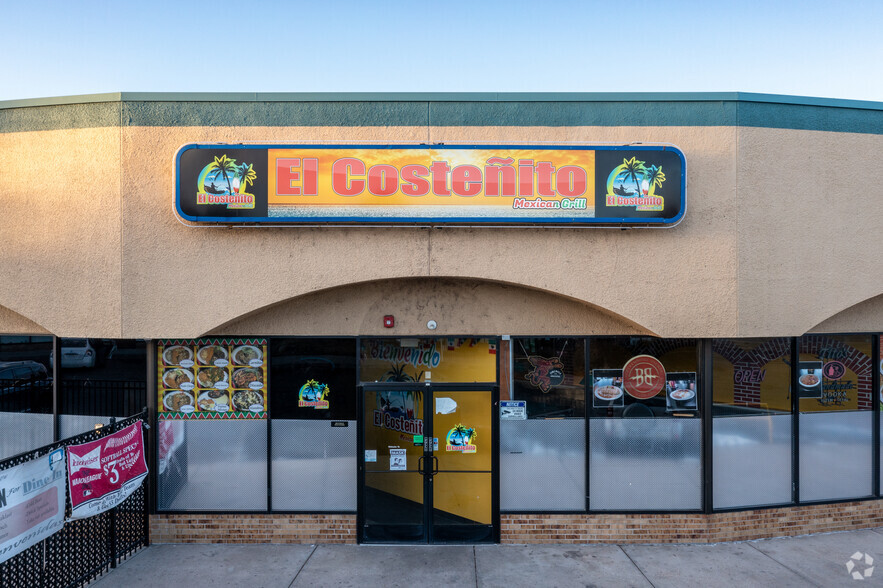 More Photos Of 10890 E Dartmouth Ave, Aurora Storefront For Lease