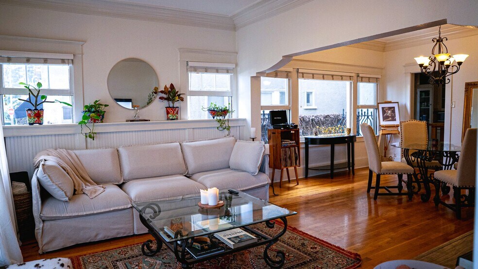 More Photos Of 219 Redondo Ave, Long Beach Apartments For Sale