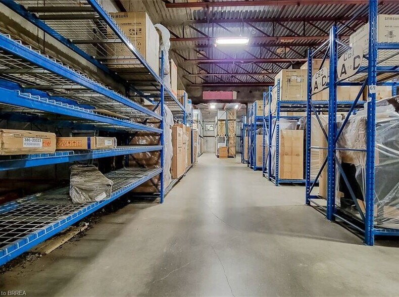 More Photos Of 80 Second Av W, Simcoe Distribution For Sale