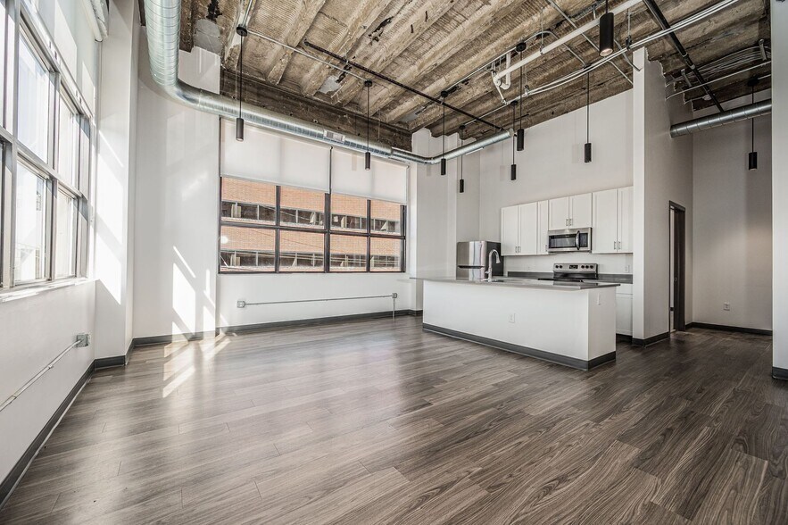 More Photos Of 366 E Broad St, Columbus Apartments For Lease