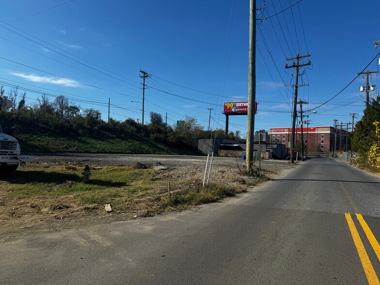 More Photos Of 5555 Branchville Rd, College Park Land For Lease