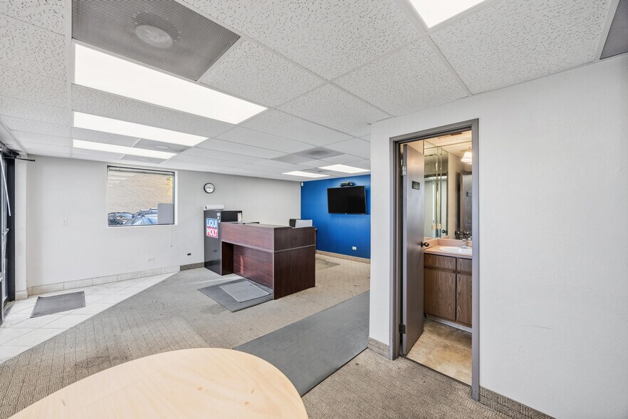 More Photos Of 10855 Irma Dr, Northglenn Warehouse For Sale