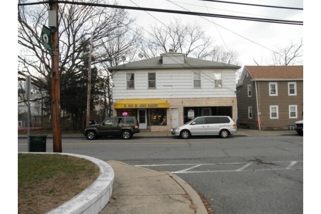 Primary Photo Of 308-312 S Main St, Wharton General Retail For Lease