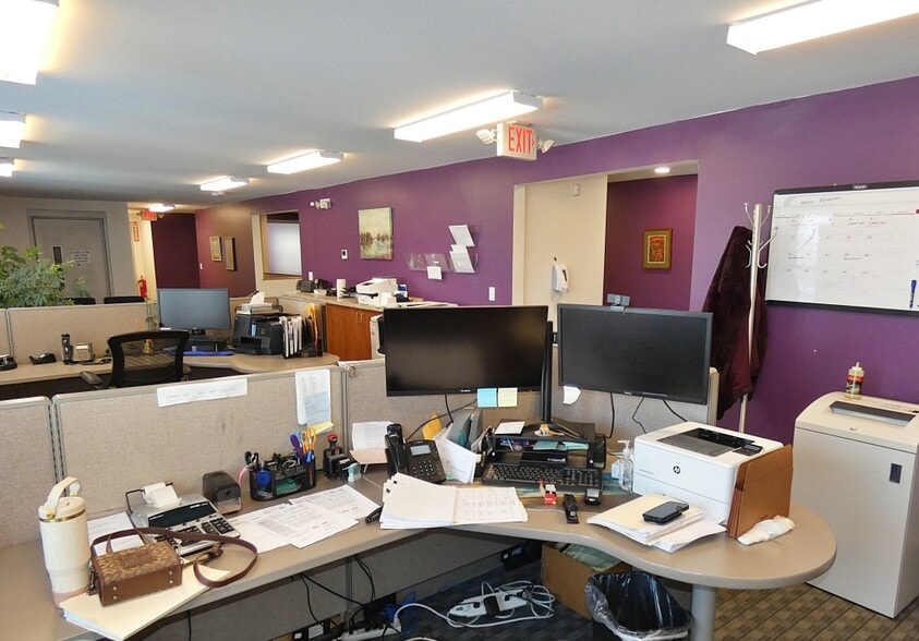 More Photos Of 2495 Elmwood Ave, Buffalo Office For Sale