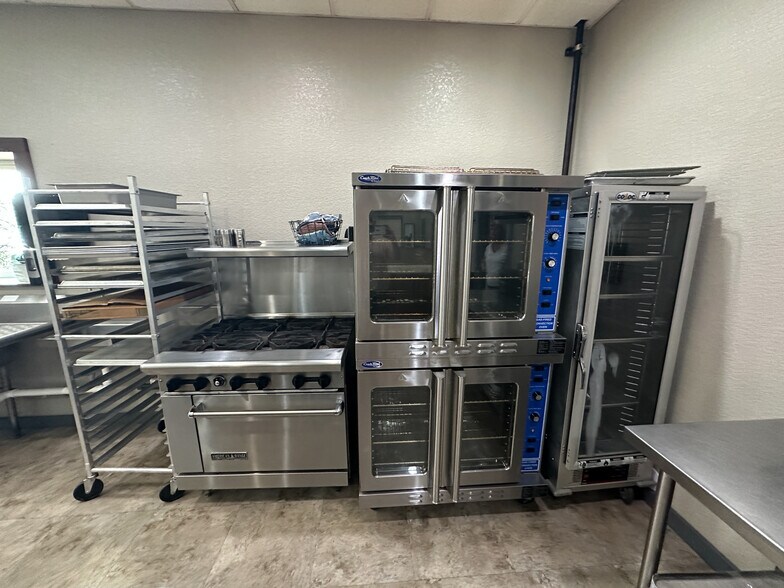 More Photos Of 3099 Highway 95, Mountain Grove Restaurant For Sale