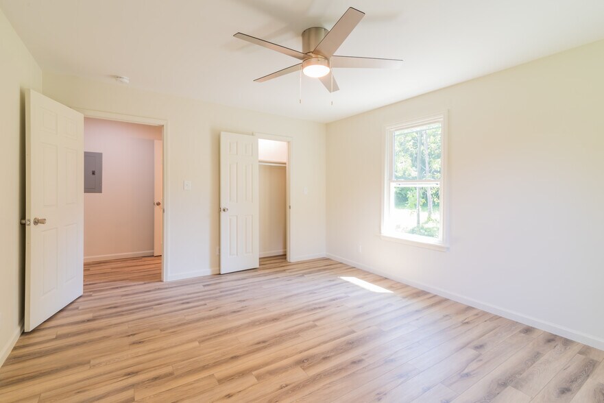 More Photos Of 506 E Marion St, Shelby Apartments For Sale