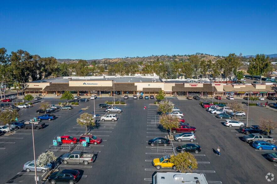 More Photos Of 1407-1467 Main St, Ramona Unknown For Lease