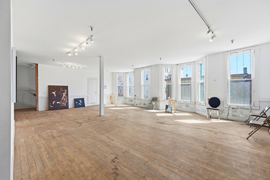 More Photos Of 464 Main St, Rockland Storefront Retail Residential For Sale