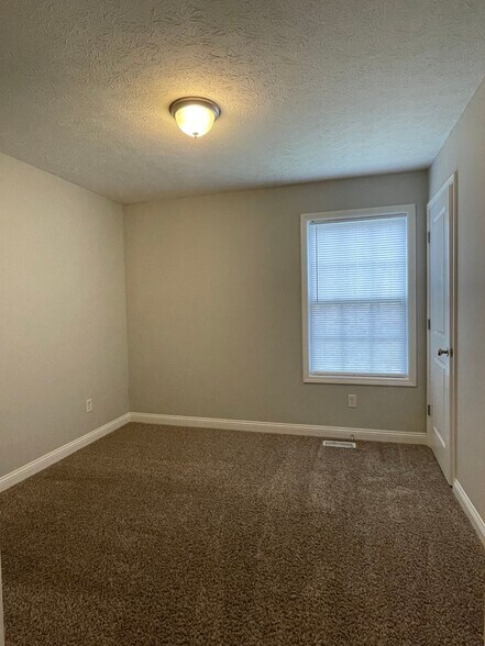 More Photos Of 415 Upper Stone Ave, Bowling Green Apartments For Sale