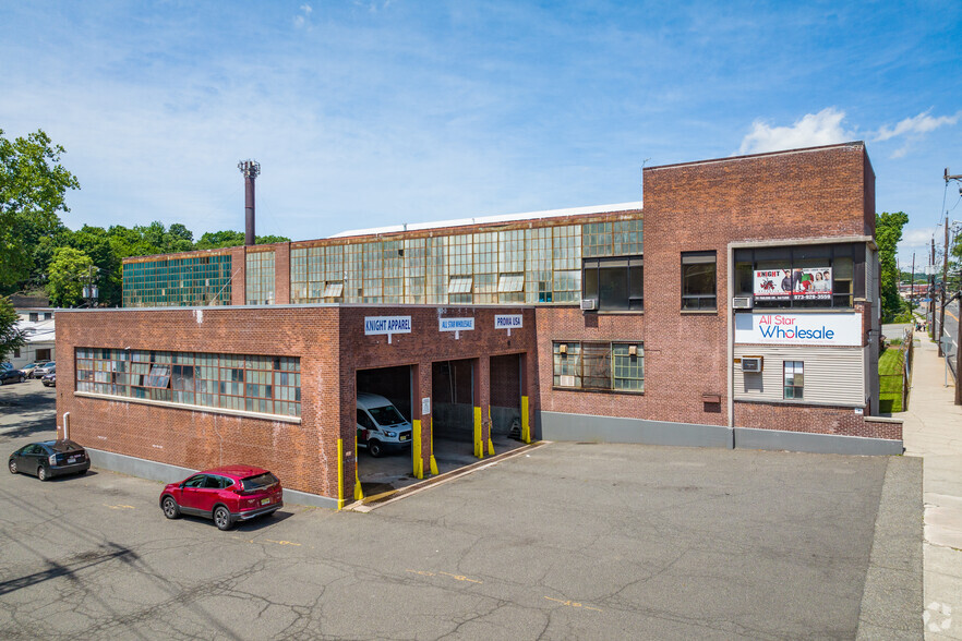 Primary Photo Of 791 Paulison Ave, Clifton Warehouse For Lease