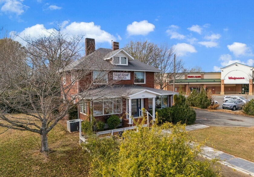 More Photos Of 19901 S Main St, Cornelius Freestanding For Sale