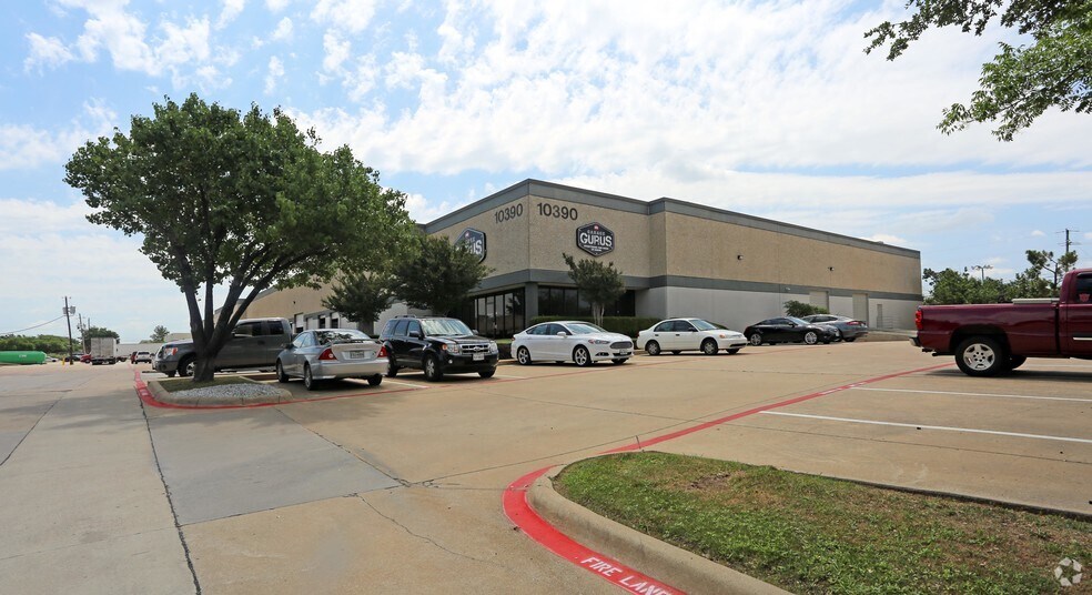 More Photos Of 10390 Shady Trl, Dallas Distribution For Lease