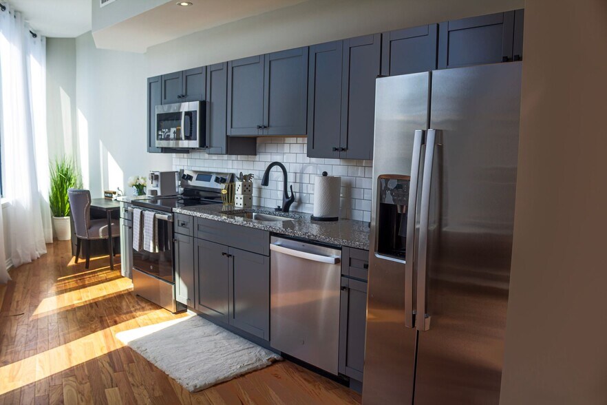 More Photos Of 271-277 State St, Schenectady Apartments For Lease