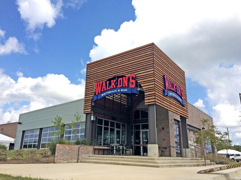 More Photos Of 5601 Crosslake Pky, Waco Restaurant For Lease