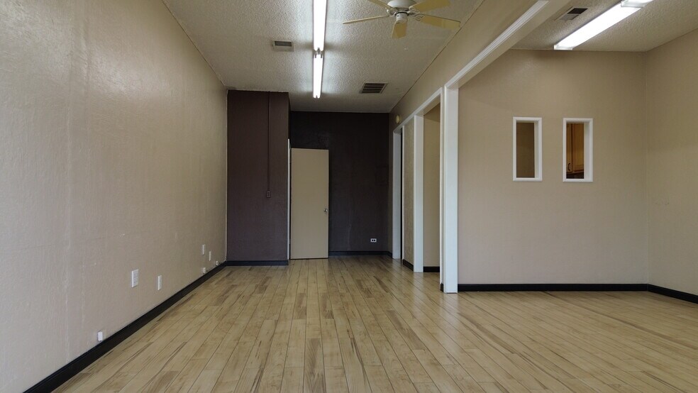 More Photos Of 2358-2368 Lincoln St, Oroville Office For Lease