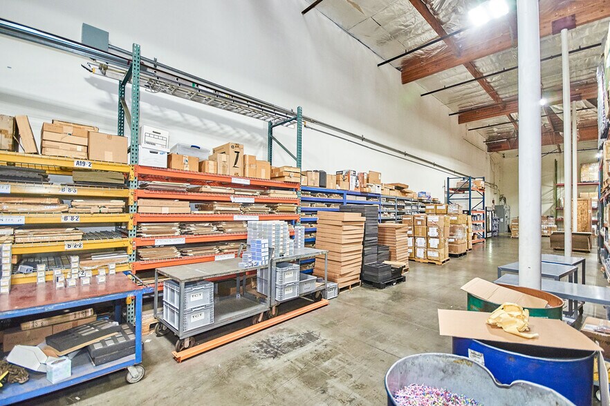 More Photos Of 560 S Melrose St, Placentia Warehouse For Lease