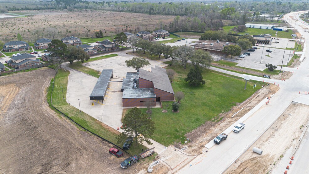 More Photos Of 25100 FM 2100 Rd, Huffman Bank For Lease