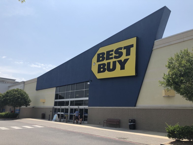 More Photos Of 10200 Eastern Shore Blvd, Spanish Fort Unknown For Lease