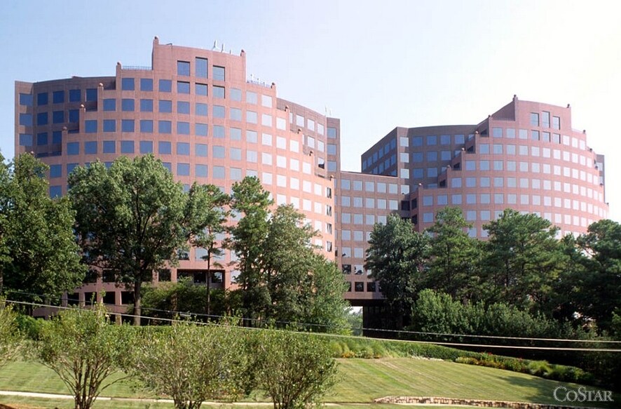 More Photos Of 2727 Paces Ferry Rd SE, Atlanta Office For Lease