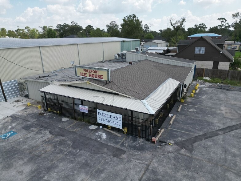 More Photos Of 711 Freeport St, Houston General Retail For Sale
