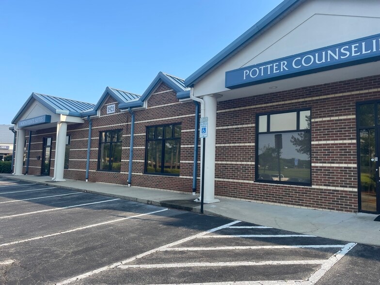 More Photos Of 1921-2005 North Pointe Dr, Durham Unknown For Lease