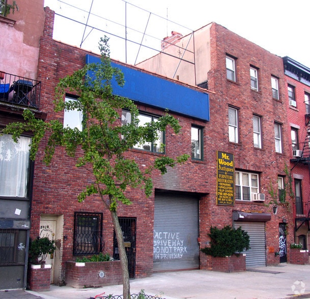 More Photos Of 594 Pacific St, Brooklyn Warehouse For Lease