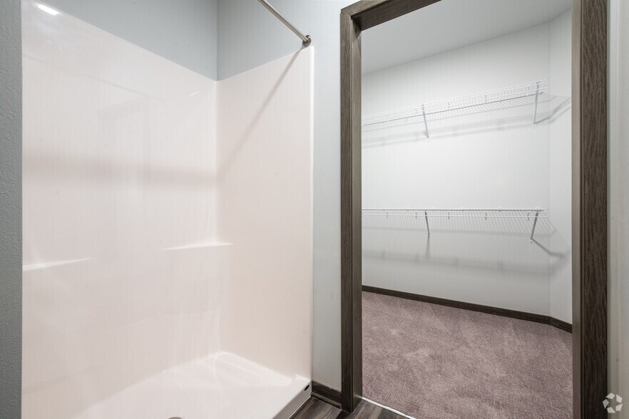 More Photos Of 410 W Verona Ave, Verona Apartments For Lease