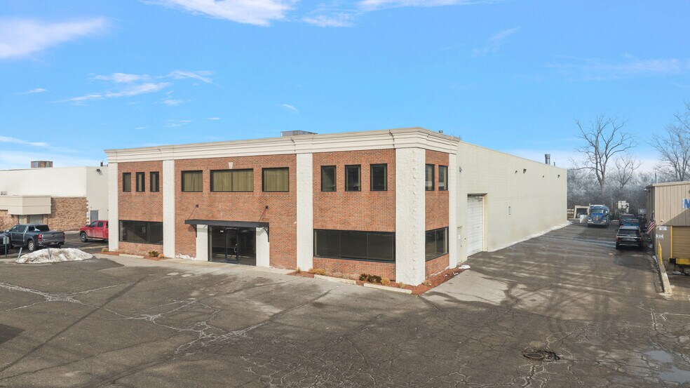 Primary Photo Of 15065 32 Mile Rd, Romeo Warehouse For Lease